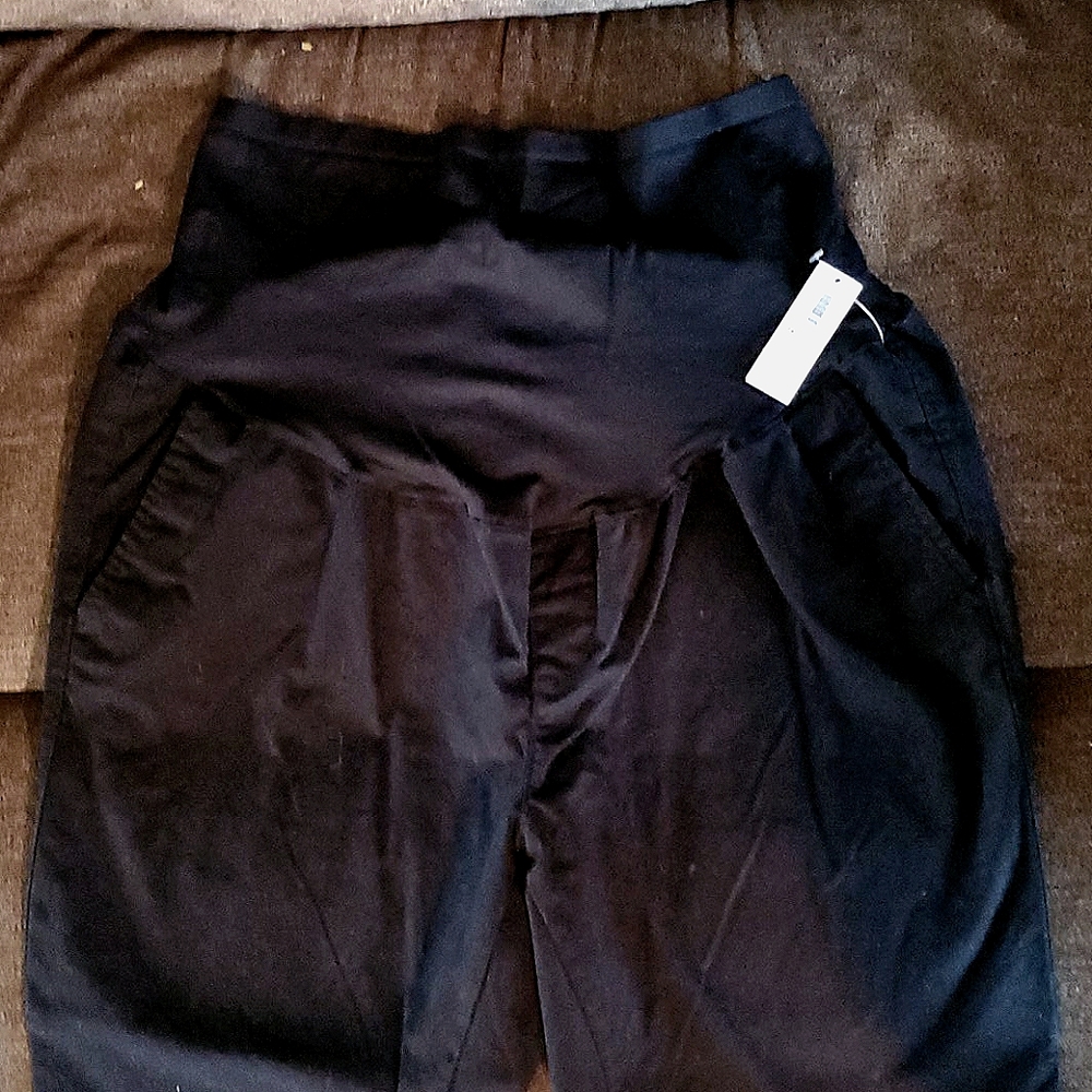 14 short maternity pants
